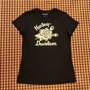 Woman’s Harley Davidson Black And Cream Rose Embroidered Shirt
